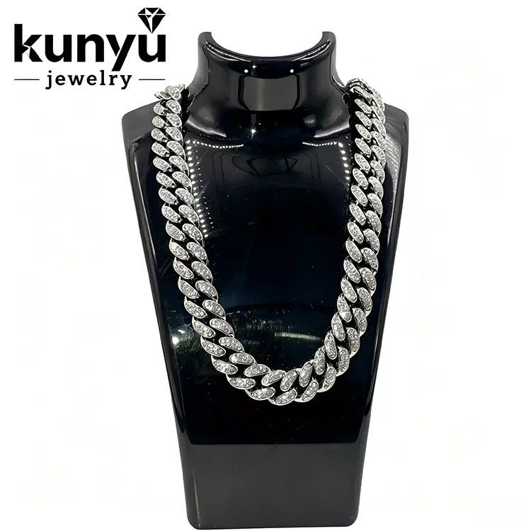 Bling Cuba Link Boyunbağı