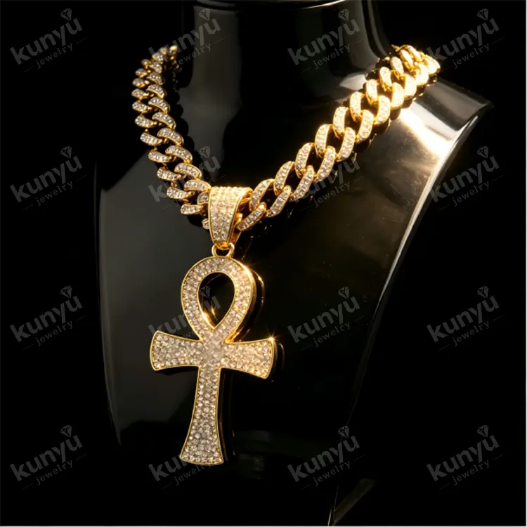 Qızılla örtülmüş Hip Hop Kulonu Qızılla örtülmüş Hip Hop Kulonu